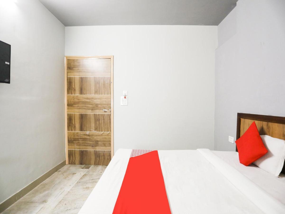 Hotel Oyo 73756 Fusion Burari 3*